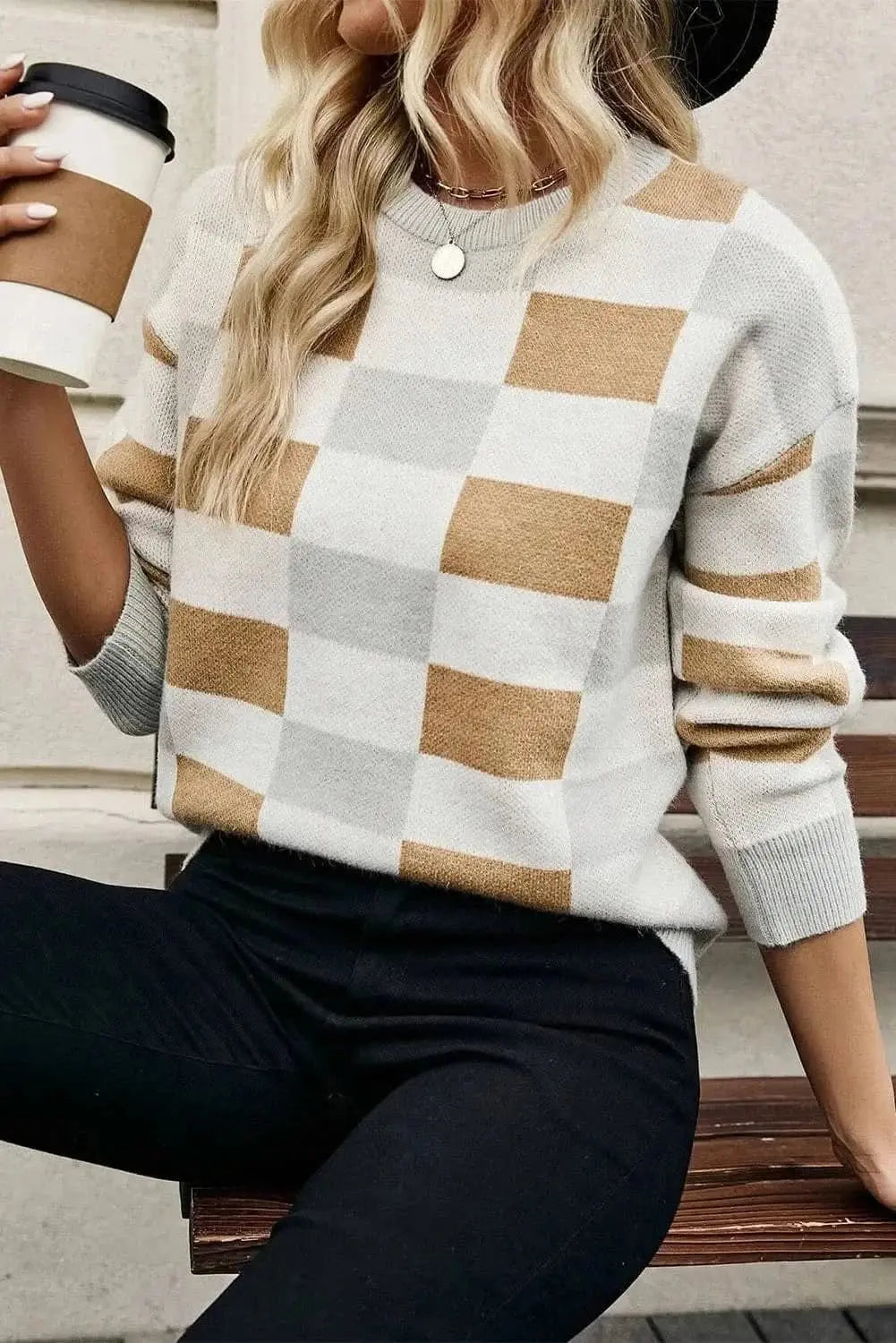 Color block knit sweater - round neck - Love Salve